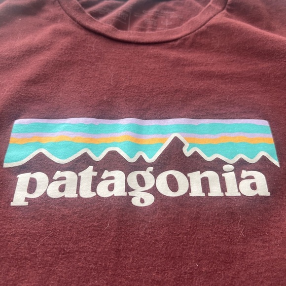 Patagonia T Shirt Womens XS Red Responsibili-Tee P6 Logo Casual Outdoor - Picture 2 of 4